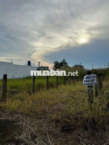 Chính chủ cần bán nền đất mặt tiền đường số 1