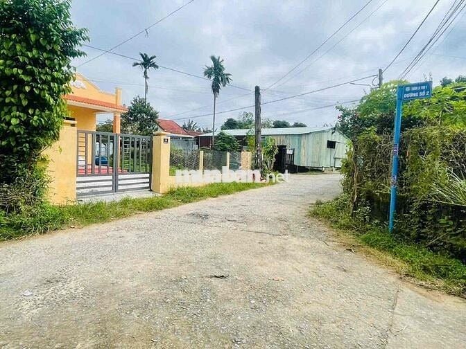 Lô góc gần chợ - gần trạm thu phí Điện Bàn