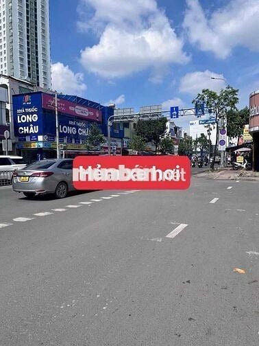 Bán căn nhà , cách mặt tiền 1 căn hẻm xe hơi Tám Danh P4 Q8