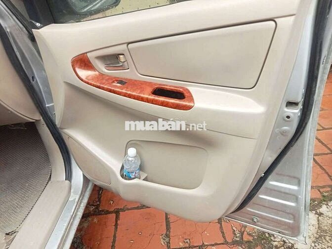 Toyota Innova J 2007 Bạc