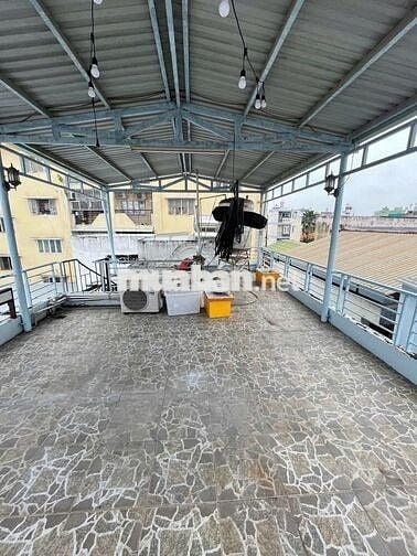 Nhà nguyên căn 3 phòng ngủ hẻm xe hơi thông Hoàng Hoa Thám