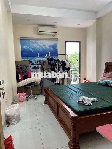 Cho thuê nhà 5 tầng phố ngọc lâm long biên 3p ngủ đủ đồ giá 9 triệu
