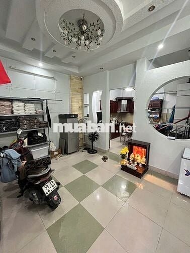 Nhà nguyên căn 3 phòng ngủ hẻm xe hơi thông Hoàng Hoa Thám