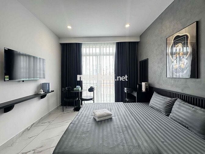 CĂN HỘ FULL NỘI THẤT BAN CÔNG THOÁNG TIVI RIÊNG GẦN NGÃ TƯ HÀNG XANH