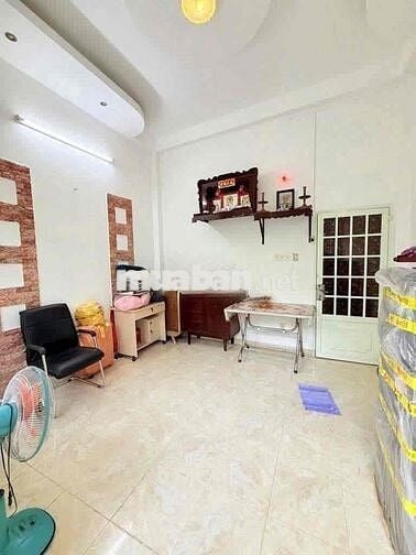 KHANG CHO THUÊ NHÀ MẶT TIỀN GIÁ RẺ GẦN LÊ TRỌNG TẤN TÂN PHÚ CHỈ 10TR5