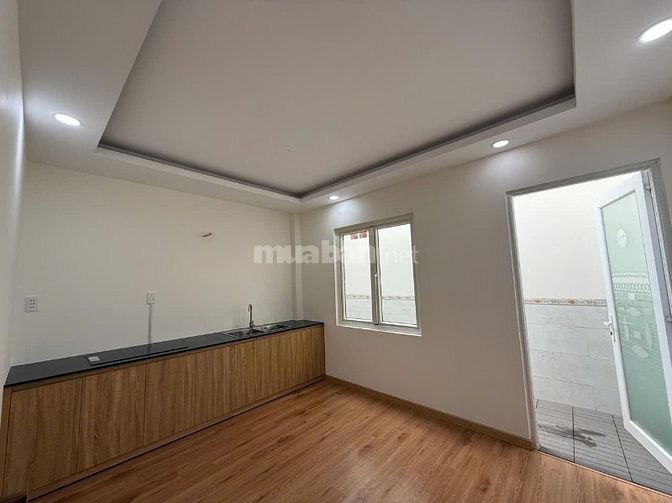 Bán nhà mặt tiền Nguyễn Văn Hưởng - Quốc Hương 4.5 x 18m. Giá 16,5 tỷ