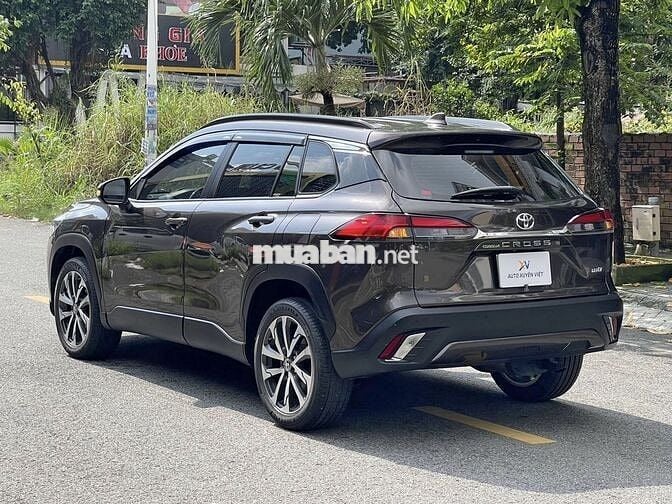 Toyota Corolla Cross 1.8V 2021 Xe Lướt Như Mới