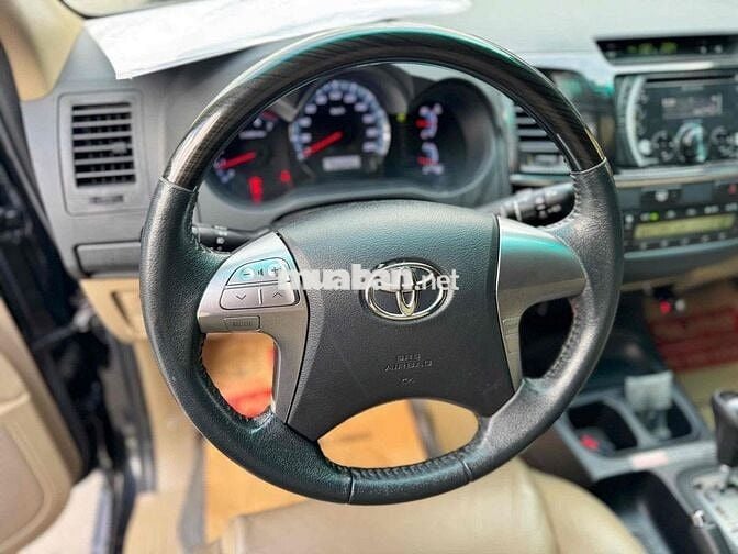 Fortuner máy xăng tự động 2016