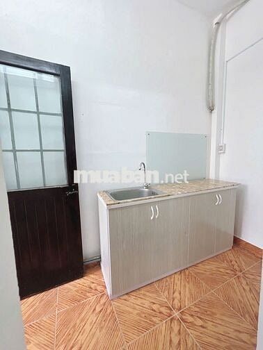 Phòng FULL tiện nghi tiết kiệm chi phí tại trung tâm Q3-cạnh bờ kè TS