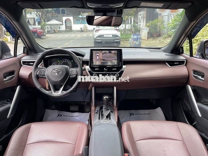 Toyota Corolla Cross 1.8V 2021 Xe Lướt Như Mới