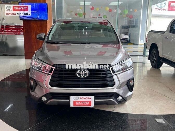 Toyota innova