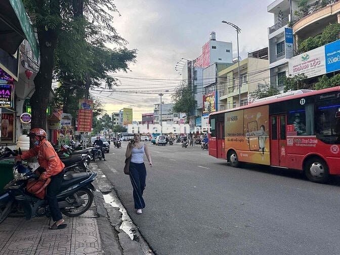 Bán Nhà 4 Tầng Mặt Tiền Thái Nguyên Trung Tâm Nha Trang Có Dòng Tiền