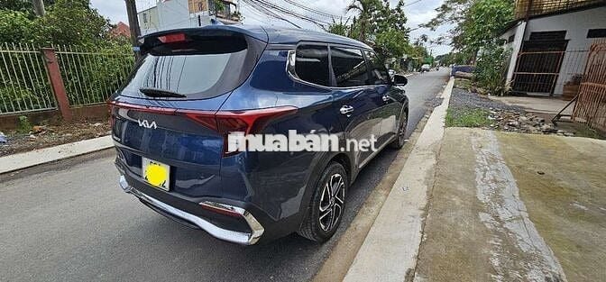 Kia Carens IVT 2024 màu xanh, 7 vạn km