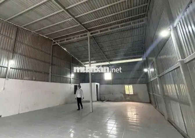 Cho thuê gấp kho gấp kho ở Đường Tôn Thất Thuyết diện tích 300m2