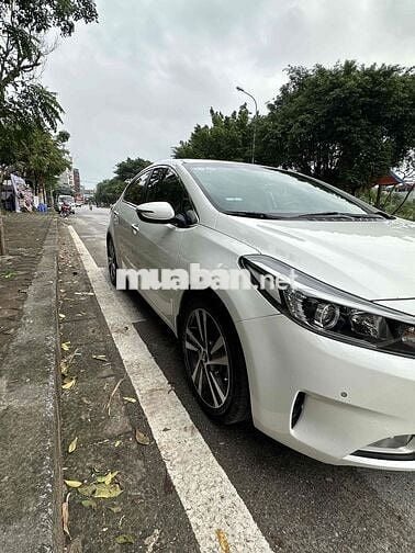 tôi cần bán cenato 2018 b1.6