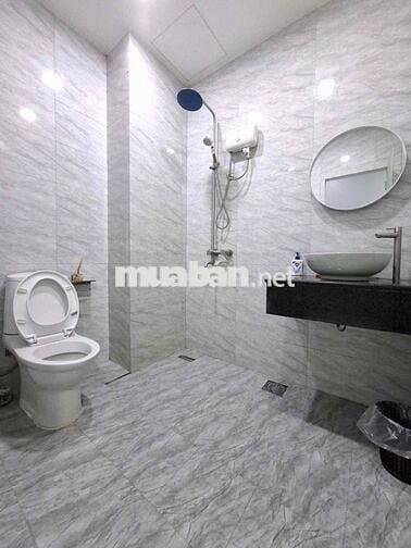 🌟 CHO THUÊ CĂN HỘ CAO CẤP TRUNG TÂM QUẬN 1 – CÓ GÁC, FULL NỘI THẤT 🌿