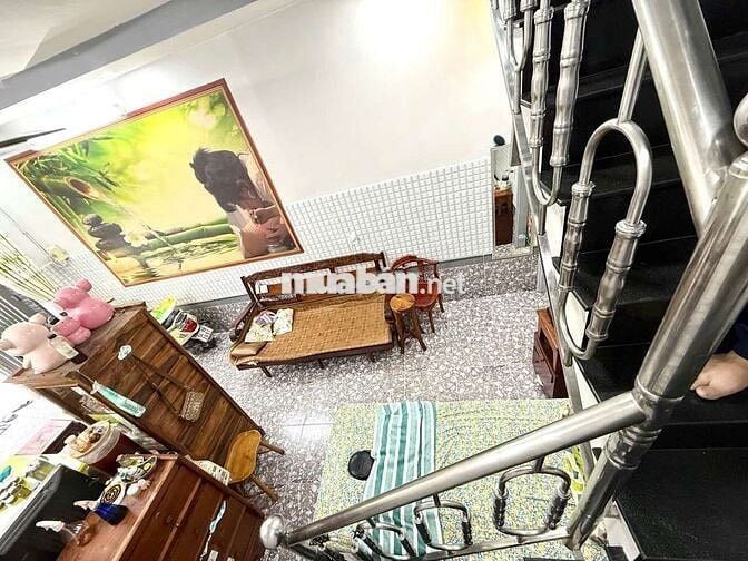 HH 1/2 tháng nhà hẻm thông xe hơi Phan Huy Ích dt 3.5x10m 1 lầu 2pn