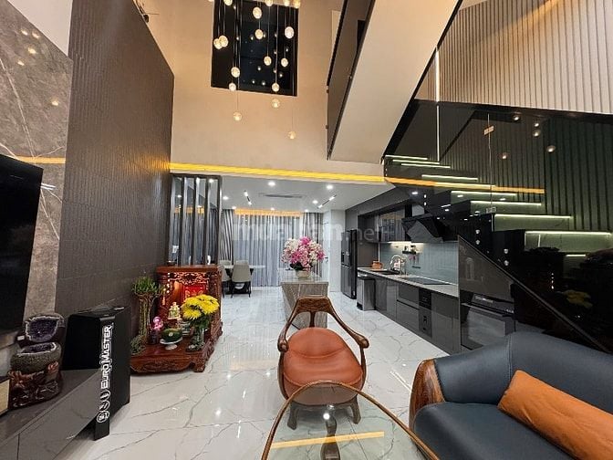 Bán nhà phố cao cấp the standard- full nội thất - 4 phòng ngủ, 3 chchủ