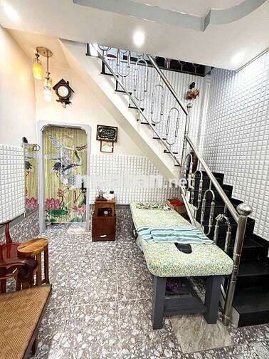 HH 1/2 tháng nhà hẻm thông xe hơi Phan Huy Ích dt 3.5x10m 1 lầu 2pn