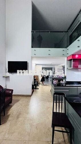 Cho thuê nhà 47 bình giả trệt lầu giá 25 triệu