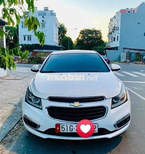Chính chủ bán Chevrolet Cruze LTZ 2017 màu trắng