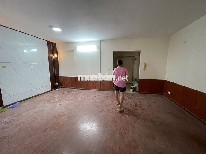 Hot - Cho thuê CT4 Mỹ Đình Sông Đà 110m2 3PN đồ cơ bản chỉ 13,5tr/th