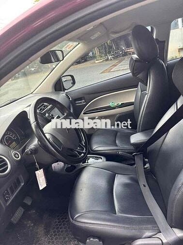Mitsubishi Mirage At  2016 màu Đỏ