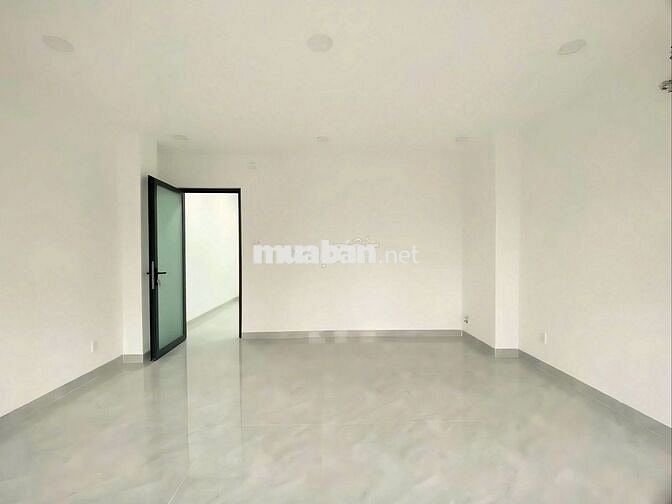 Cho thuê nhà hẻm xe hơi 449/ Sư Vạn Hạnh, phường 12, quận 10