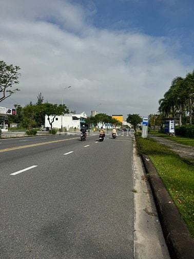 2 lô,312m2/41 tỷ,đường Võ Nguyên Giáp ,sát Hồ Xuân Hương,nhìn OLAlani