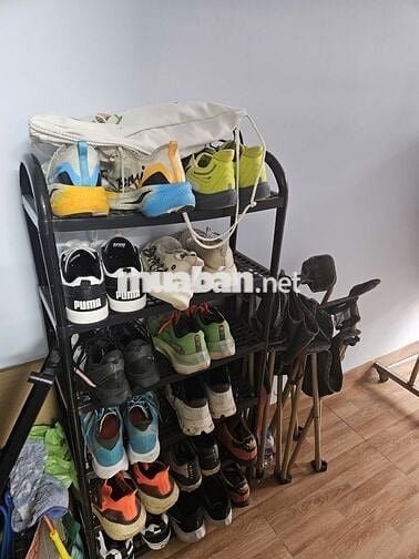 Nhượng lại phòng trọ Q10, bao gồm bàn ghế, tủ quần áo...