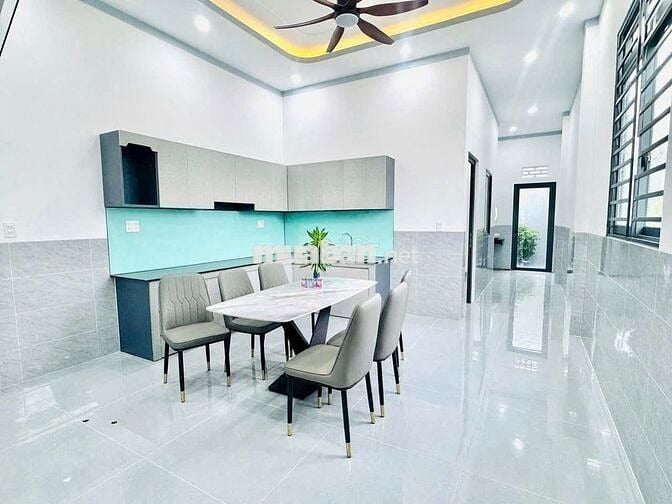 BÁN NHÀ LẦU MẶT TIỀN KINH DAONH KP6 TRẢNG DÀI 140M2 GIÁ 3 TỶ 490