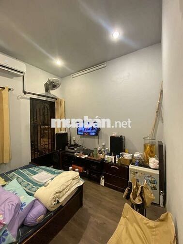 BÁN NHÀ 2 TẦNG HẺM 62 LÂM VĂN BỀN, TÂN KIỂNG, 4PN CHỈ NHỈNH 5Đ