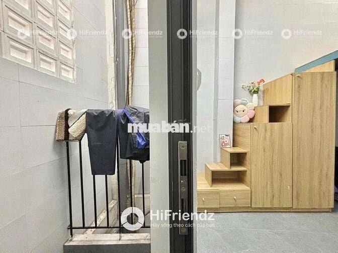 GIẢM 500k THÁNG ĐẦU DUPLEX CÓ BAN CÔNG GIẾNG TRỜI GÁC CAO 1m8 NGAY EON