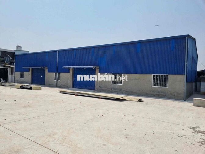 Kho xưởng 2500m2 Ngay Kênh Tham Lương - DT 2500m2 - đường cont chạy