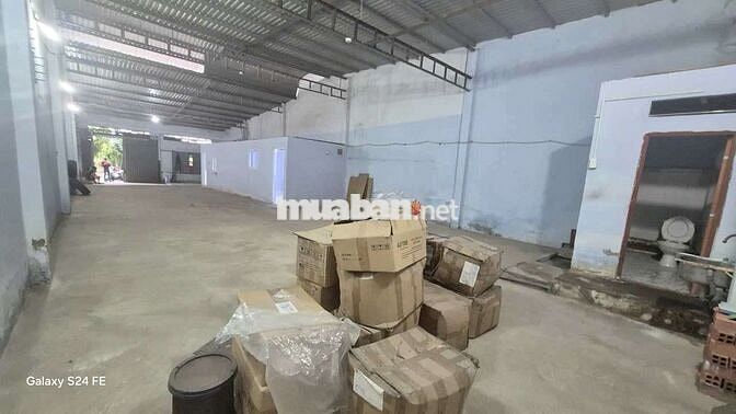 KHO XƯỞNG ĐƯỜNG CONTAINER ĐÊM 200M GIÁ 21 TRIÊU