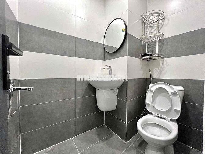 PHÒNG MỚI CỰC XINH ĐỐI DIỆN SVĐ PHÚ THỌ Q.10 NHÀ THANG MÁY - AN NINH