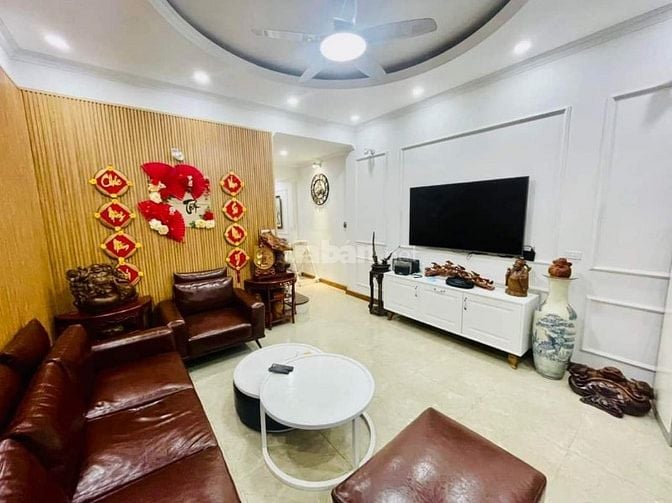 Cc bán nhà lô góc Khương Đình 58m, 6 tầng, 10.8 tỷ