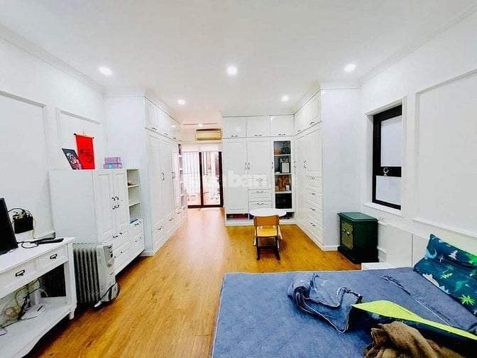 Cc bán nhà lô góc Khương Đình 58m, 6 tầng, 10.8 tỷ