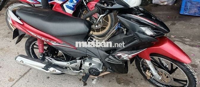 Cần bán axelo 2017 do nhà dư xe