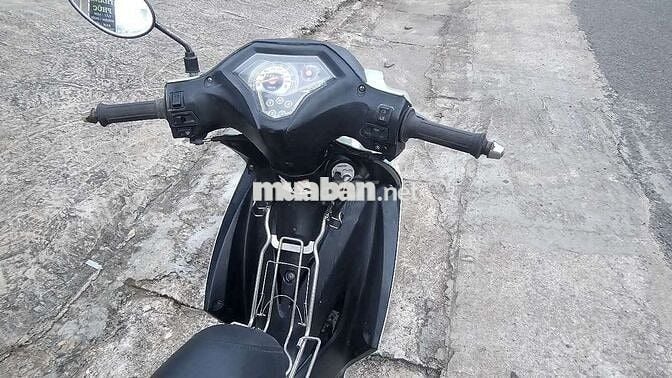 cần bán axelo 125 máy ngon áo moi đep