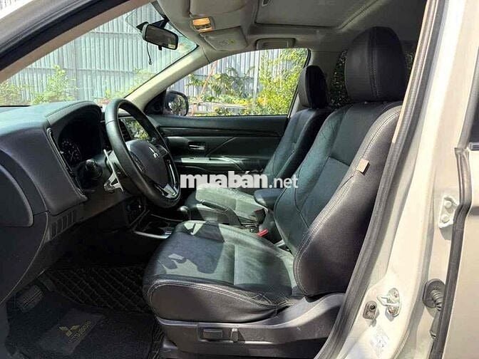 OUTLANDER 2.0premium 2019 BẢO HÀNH 1 NĂM XE CHẤT