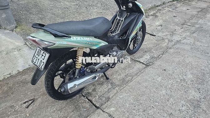 cần bán axelo 125 máy ngon áo moi đep