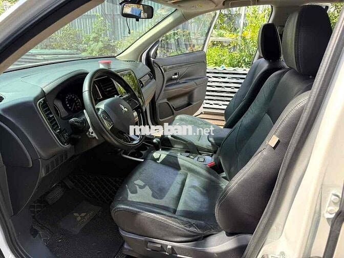 OUTLANDER 2.0premium 2019 BẢO HÀNH 1 NĂM XE CHẤT