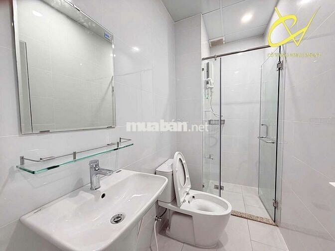 Đang sale cực rẻ - Căn hộ 1 phòng ngủ 40m3 - Ban công - Máy giặt riêng