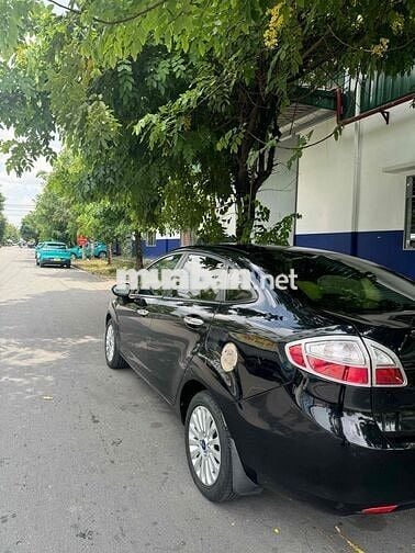 Ford festa 2013 màu den chính chủ