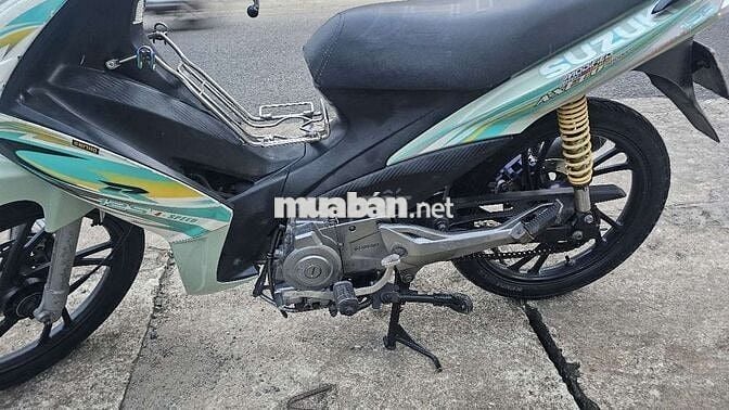 cần bán axelo 125 máy ngon áo moi đep