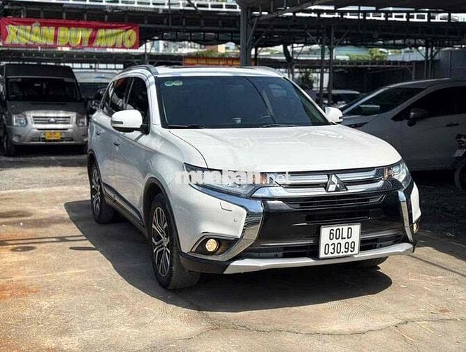 OUTLANDER 2.0premium 2019 BẢO HÀNH 1 NĂM XE CHẤT