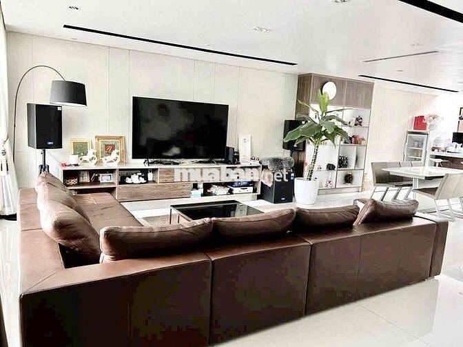 CỰC PHẨM CHO THUÊ NHÀ GÓC 2 MẶT TIỀN 436B ĐƯỜNG 3/2 QUẬN 10 - 5 TẦNG