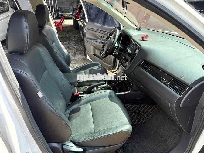 OUTLANDER 2.0premium 2019 BẢO HÀNH 1 NĂM XE CHẤT