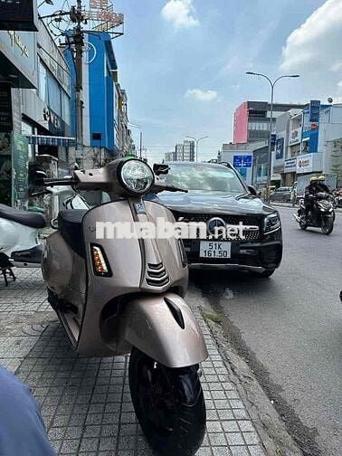 Vespa GTS 150 nâu đồng đèn Led chính chủ